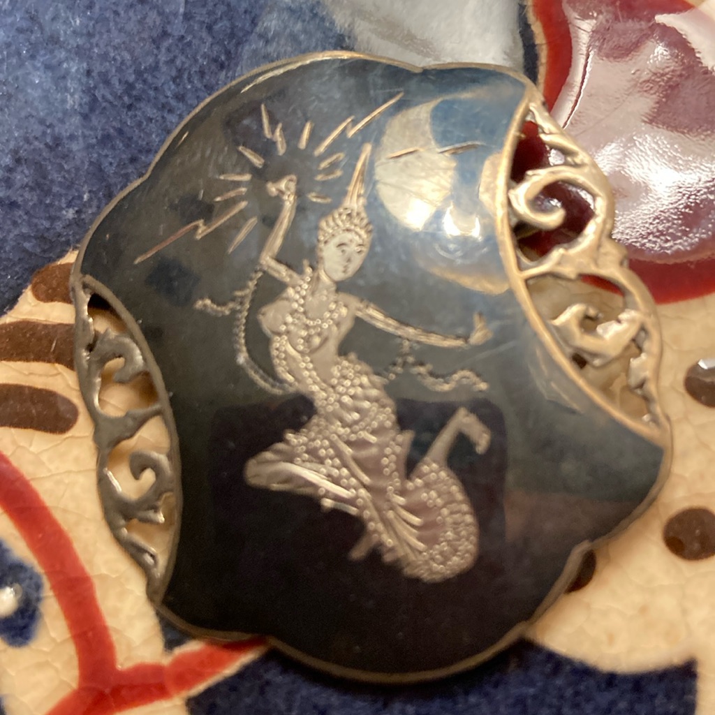 Sterling Silver Thailand Dancer Brooch 55$